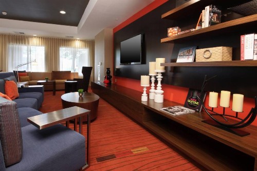 Courtyard By Marriott Salinas Monterey - image 36
