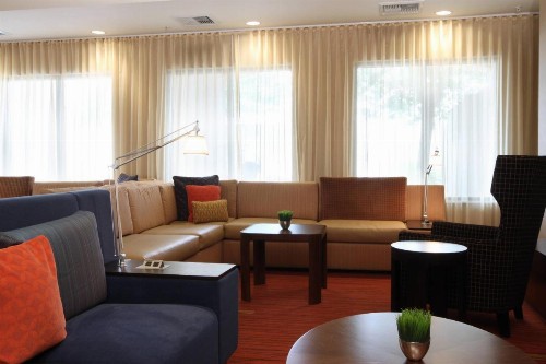 Courtyard By Marriott Salinas Monterey - image 39