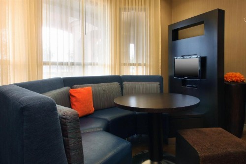 Courtyard By Marriott Salinas Monterey - image 43