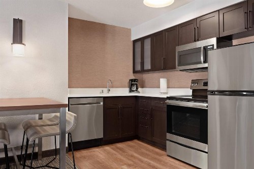 Residence Inn by Marriott Salinas - image 15