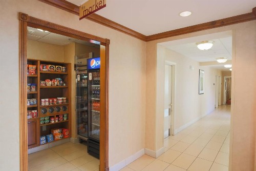 Residence Inn by Marriott Salinas - image 21
