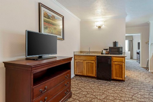 Best Western Salinas Monterey - image 15