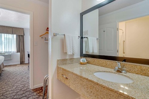 Best Western Salinas Monterey - image 26