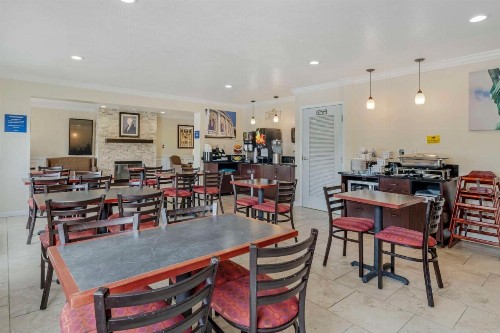 Best Western Salinas Monterey - image 31