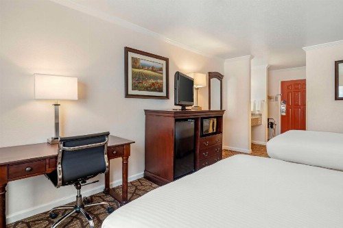 Best Western Salinas Monterey - image 4