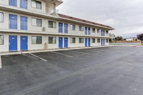 Motel 6-Salinas CA - South - Monterey Area - image 12