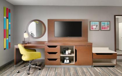 Hampton Inn & Suites Salt Lake City Airport - image 8