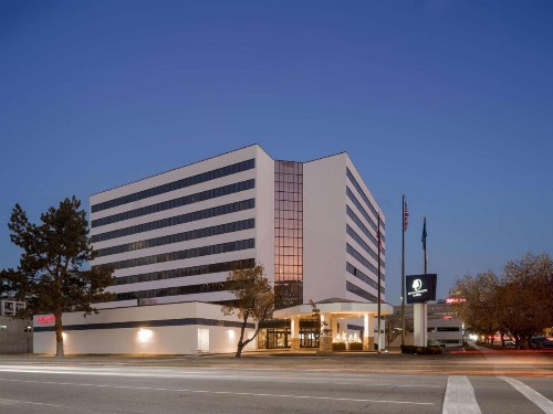 Doubletree Suites by Hilton Salt Lake City - image 9