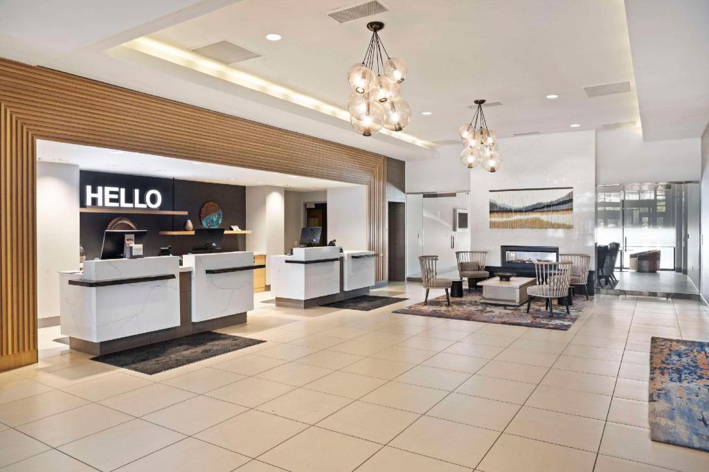 Radisson Hotel Downtown Salt Lake City - image 4