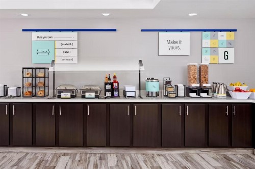 Super 8 by Wyndham Salt Lake City Airport - image 13