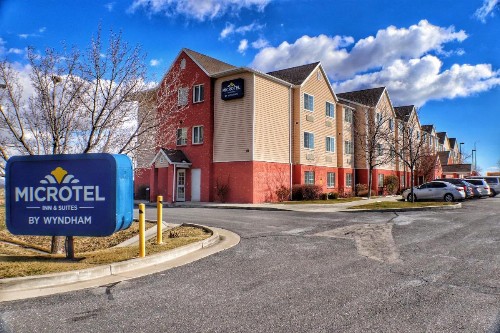 Microtel Inn & Suites by Wyndham Salt Lake City Airport - image 37
