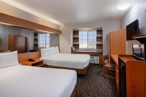 Microtel Inn & Suites by Wyndham Salt Lake City Airport - image 47