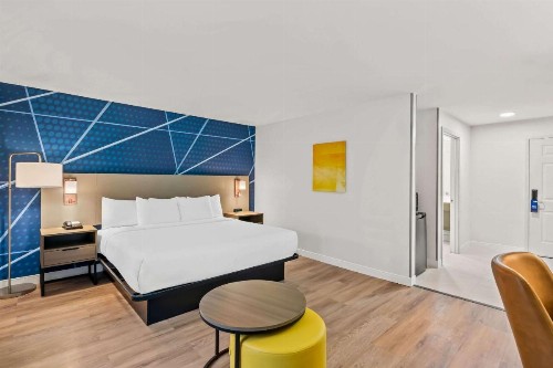 Ramada by Wyndham Salt Lake City - image 11