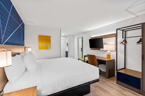 Ramada by Wyndham Salt Lake City - image 16