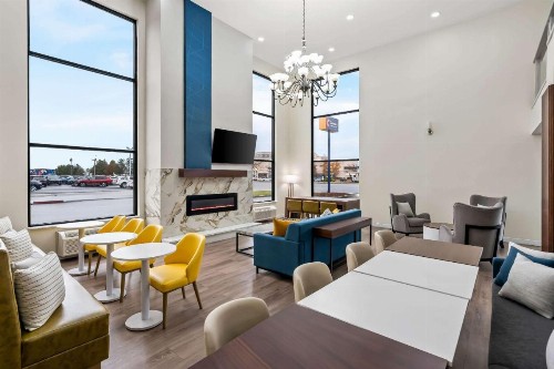 Ramada by Wyndham Salt Lake City - image 7