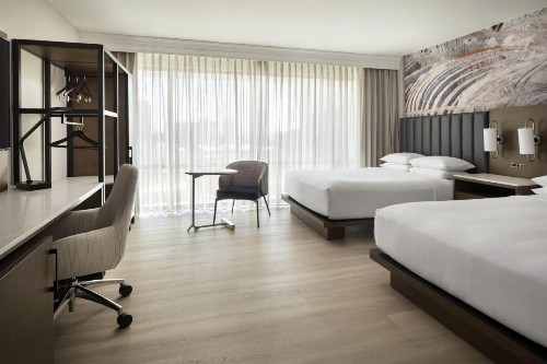 Salt Lake Marriott Downtown at City Creek - image 7