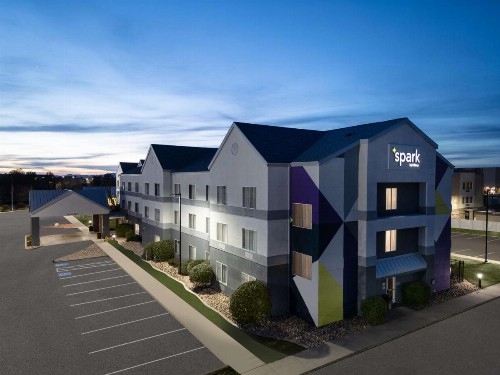 Fairfield Inn & Suites Salt Lake City Airport - image 5