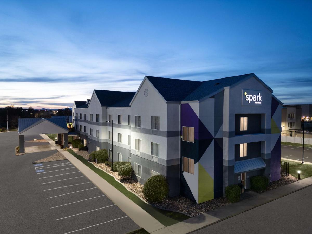 Fairfield Inn & Suites Salt Lake City Airport - image 5