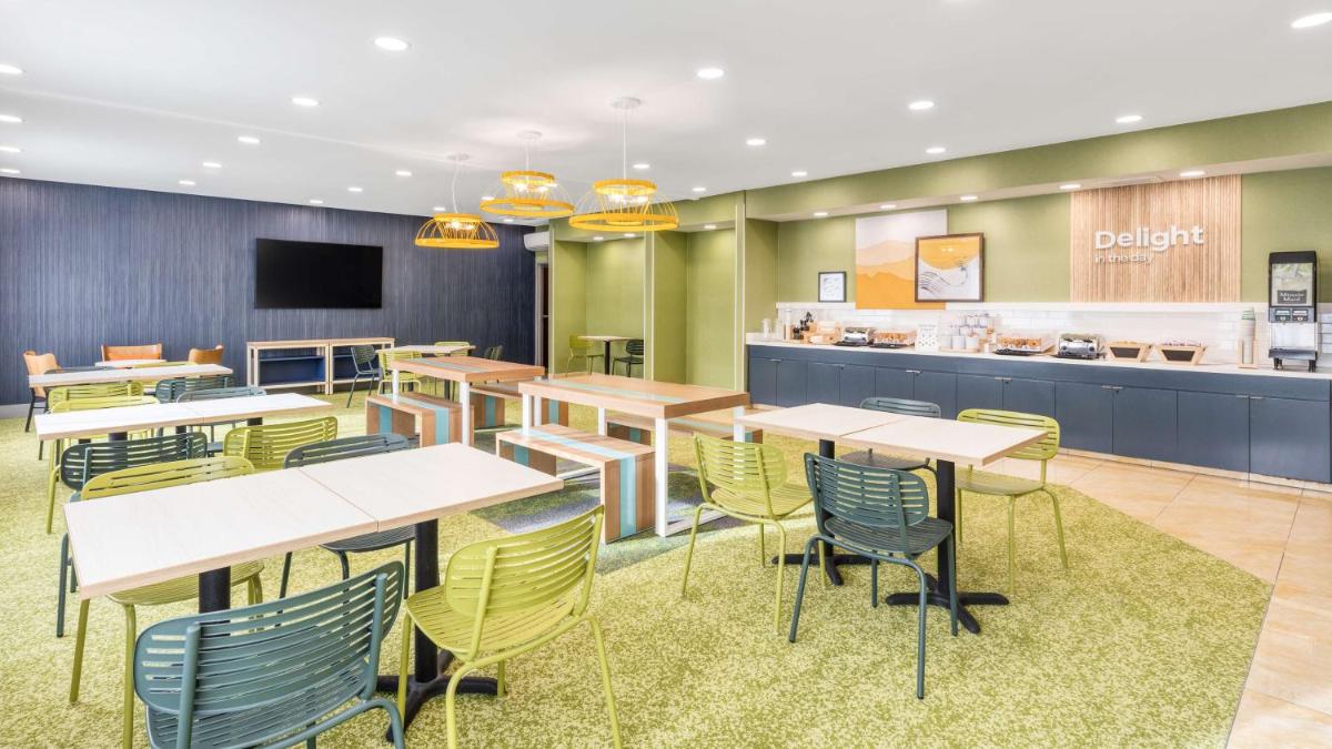 Fairfield Inn & Suites Salt Lake City Airport - image 6