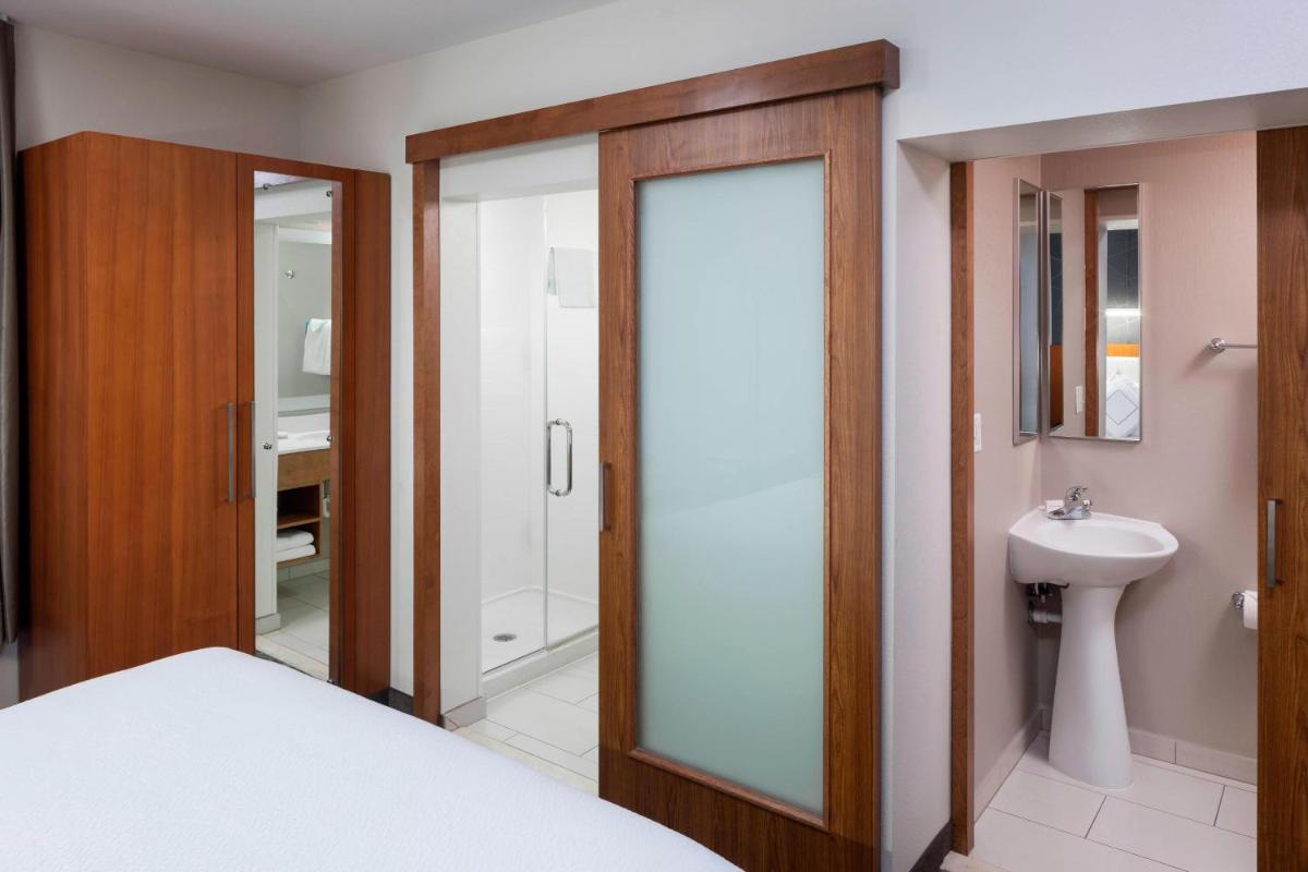 SpringHill Suites by Marriott Salt Lake City Airport - image 5