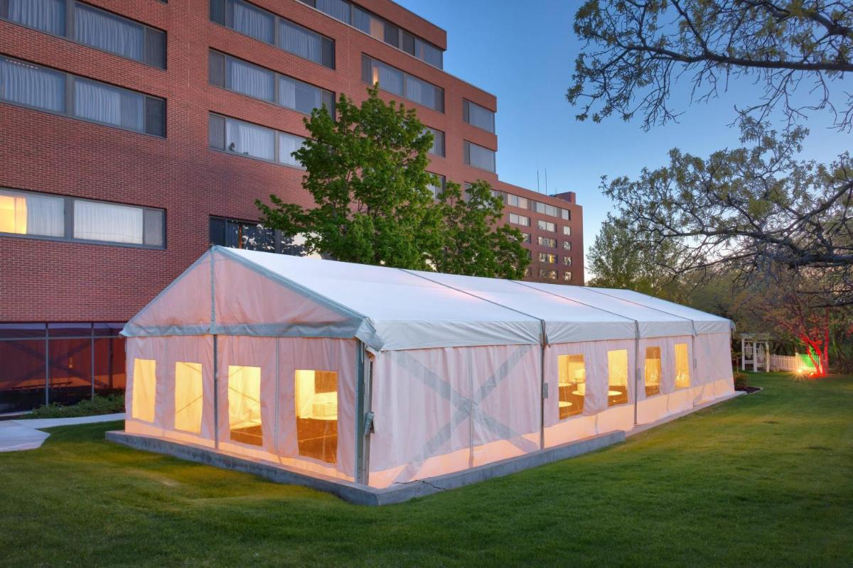 Salt Lake City Marriott University Park - image 6