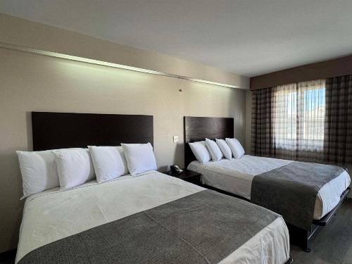 City Creek Inn & Suites - image 3