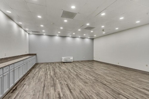 Ramada by Wyndham Salt Lake City Airport Hotel - image 11