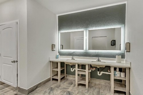 Ramada by Wyndham Salt Lake City Airport Hotel - image 23