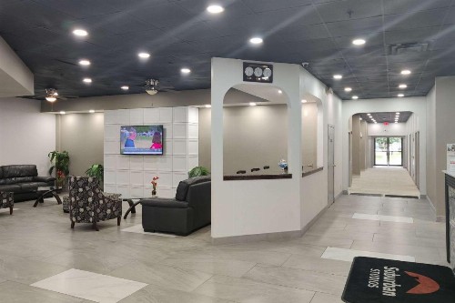 Ramada by Wyndham Salt Lake City Airport Hotel - image 34