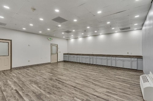 Ramada by Wyndham Salt Lake City Airport Hotel - image 39