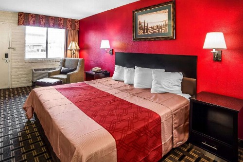 Econo Lodge Downtown Salt Lake City - image 15