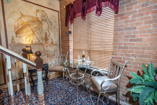 The Anniversary Inn - Fifth South - image 27