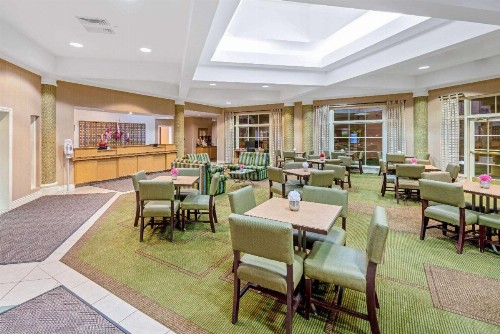 La Quinta Inn & Suites by Wyndham Salt Lake City Airport - image 21