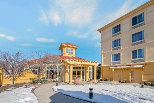 La Quinta Inn & Suites by Wyndham Salt Lake City Airport - image 37