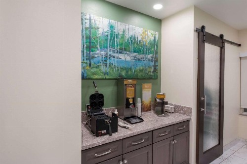 Quality Inn & Suites Airport West Salt Lake City - image 16