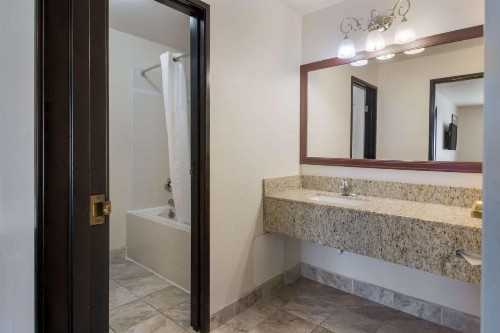 Quality Inn & Suites Airport West Salt Lake City - image 3