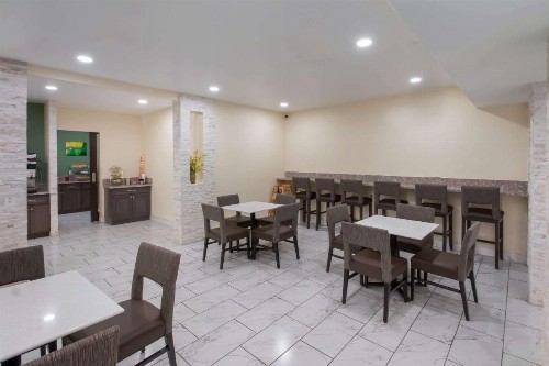 Quality Inn & Suites Airport West Salt Lake City - image 5