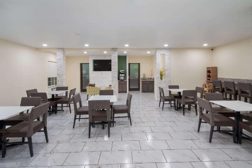 Quality Inn & Suites Airport West Salt Lake City - image 6