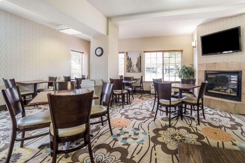 Comfort Suites Airport Salt Lake City - image 31