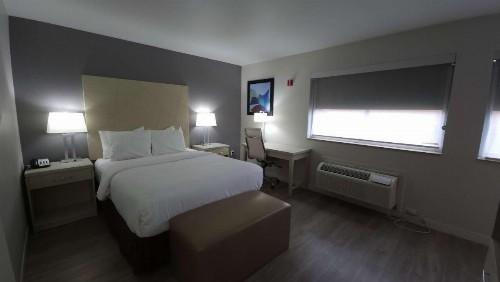 Best Western West Valley Inn - image 10