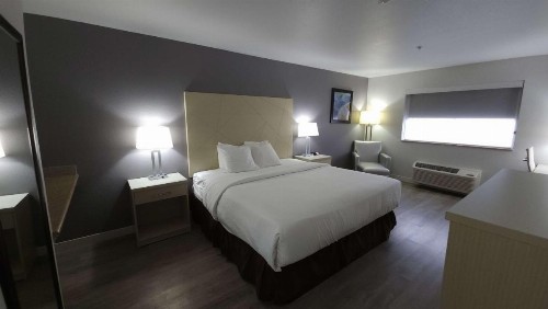 Best Western West Valley Inn - image 15