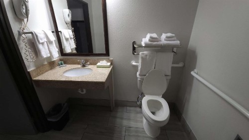 Best Western West Valley Inn - image 18