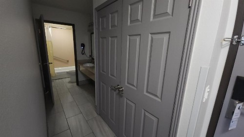 Best Western West Valley Inn - image 31