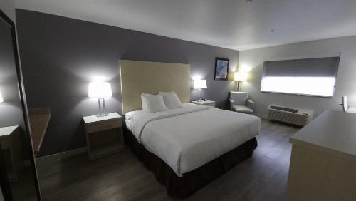 Best Western West Valley Inn - image 38