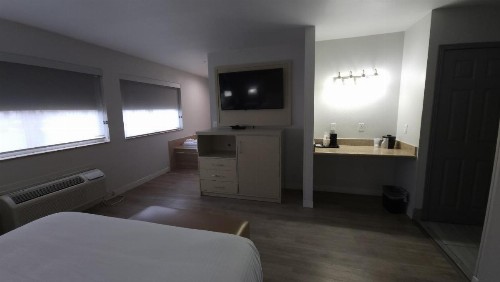 Best Western West Valley Inn - image 41