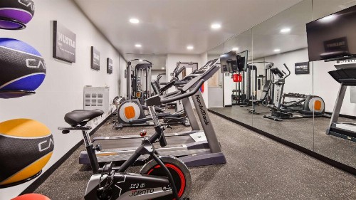 Best Western West Valley Inn - image 9