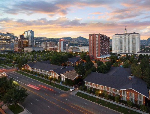 Grand America Hotel - image 3