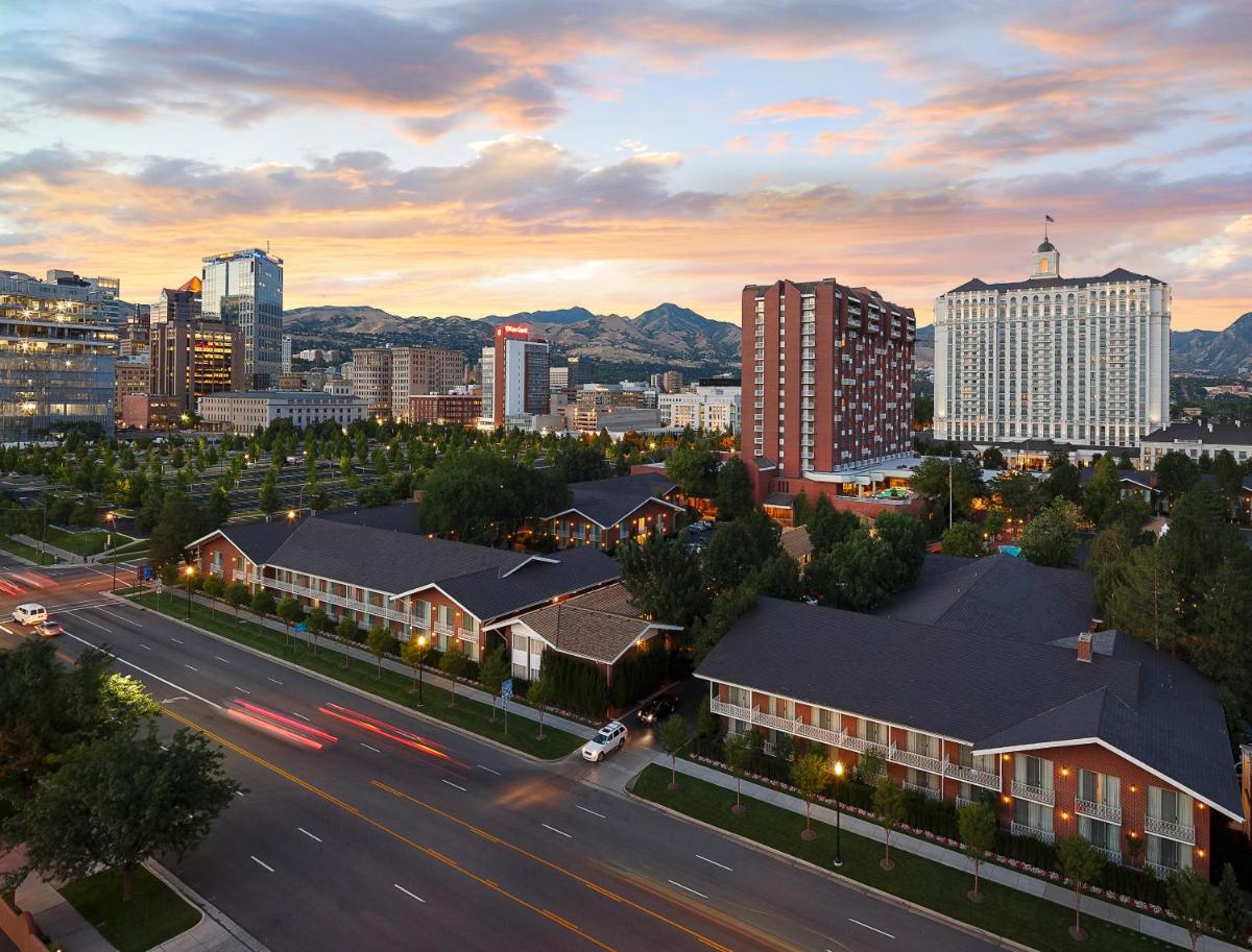 Grand America Hotel - image 3