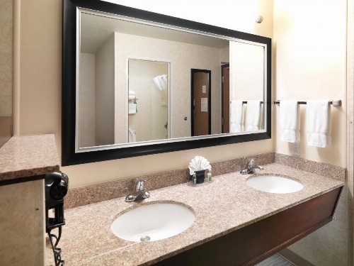 Crystal Inn Hotel & Suites - Salt Lake City - image 10