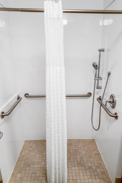 Crystal Inn Hotel & Suites - Salt Lake City - image 26